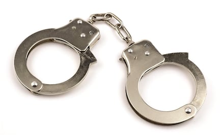 Condenan a mexicano en El Salvador por abusar sexualmente de su hijastra de 9 años