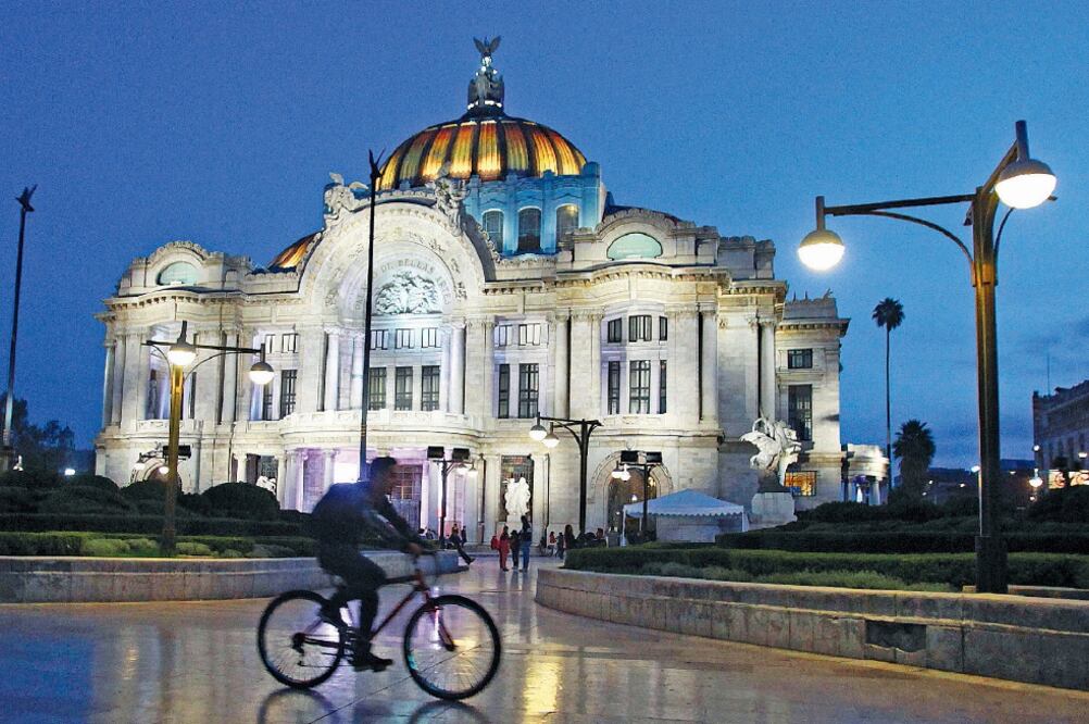 La propuesta presidencial plantea crear un “organismo integrador del conjunto vasto y heterogéneo de instancias culturales federales”. Algunas entidades se sumarán al INAH y al Instituto Nacional de Bellas Artes y Literatura (ADRIÁN HERNÁNDEZ)