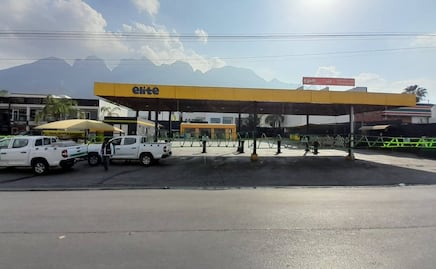 Identifican a trabajador de autolavado que azotó hasta la muerte a un tlacuache en Monterrey; clausuran negocio