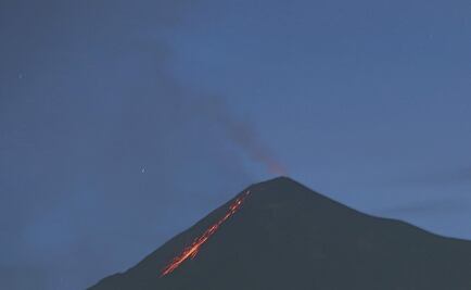 Volcán de Fuego entra en erupción en Guatemala