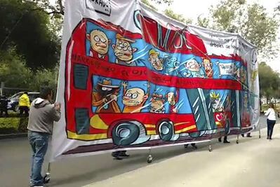 Marchan en Reforma contra Línea 7 del Metrobús 