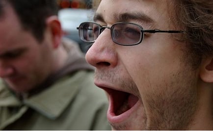 ¿Qué hace al bostezo contagioso e inevitable?