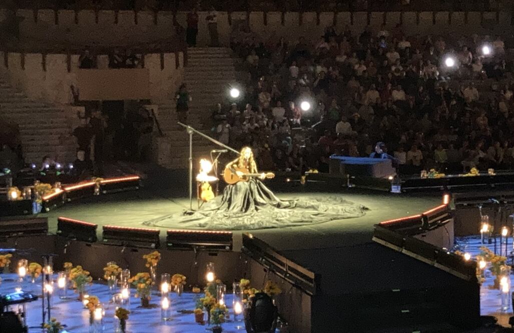 Natalia Lafourcade se presentó en Xcaret, a propósito de la celebración del Día de Muertos.
Foto: EL UNIVERSAL / Sonia Sierra