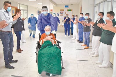 Con 97 años, Leonor vence al Covid-19; “me siento muy bien”, dice