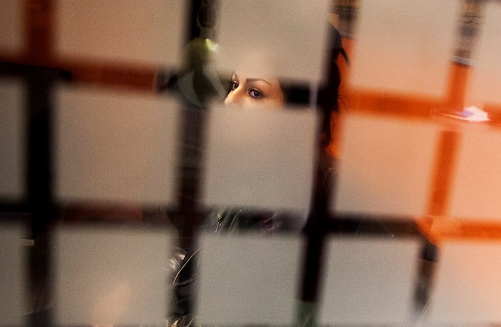 “Cualquiera podía llegar, abrir la puerta y violarme… yo sólo tengo conciencia de tres, pero seguro fueron más” Elvira, víctima de violación en un tabledance (VALENTE ROSAS. EL UNIVERSAL)