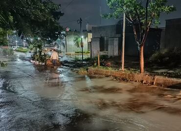 Lluvias dañan suministro eléctrico e inundan viviendas en Tuxtla Gutiérrez, Chiapas