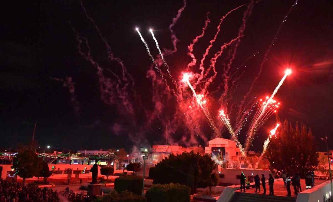Adicional a las medidas de seguridad previstas para ingresar a la explanada municipal, se contará con el apoyo de Protección Civil y del Cuerpo de Bomberos, ambulancias y la implementación de un operativo vial alrededor por la Policía Municipal. Foto: Especial