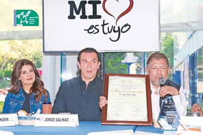 Osorio quiere a Diego Luna como Cantinflas