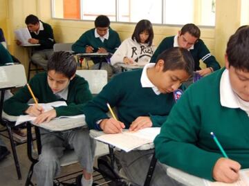 Beca Rita Cetina: Se registran casi 4 millones de estudiantes de secundaria; hoy inicia pago, indica SEP