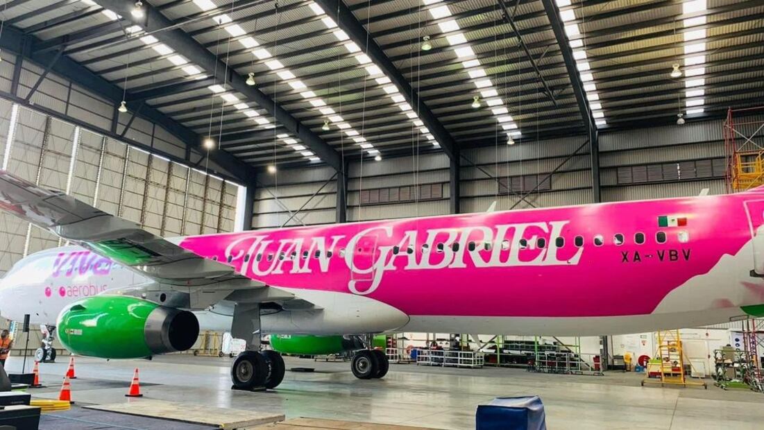 El avión de Juan Gabriel. Foto: Viva Aerobús