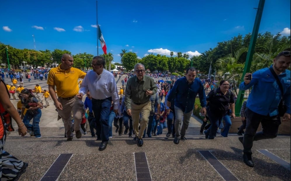 Más de dos mil burócratas y personal de confianza fueron evacuados, sin ningún incidente, como parte del ejercicio del Segundo Simulacro Nacional 2025. Foto: especial