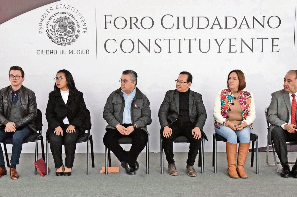En el Observatorio Ciudadano para una Asamblea Constituyente Abierta dan seguimiento a los trabajos de las comisiones. (FOTO: ESPECIAL)