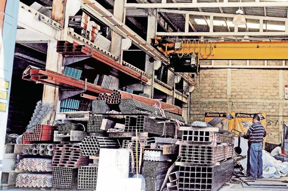 El senador Francisco Búrquez explicó que el aumento en el impuesto de importación ha derivado en un sector acerero altamente protegido, que lo coloca en el primer lugar en número de fracciones arancelarias sujetas a cuotas compensatorias (ARCHIVO EL UNIV)