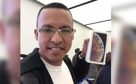 Él es Antonio, el primer mexicano en comprar el iPhone XS Max