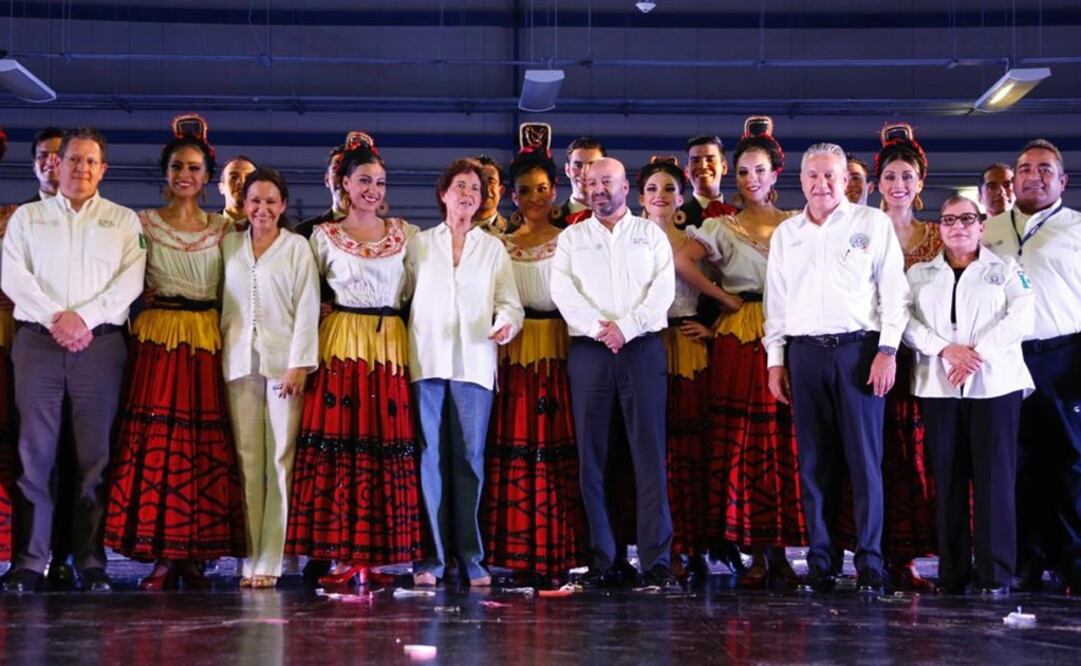 El Comisionado Nacional de Seguridad, Renato Sales Heredia y la Secretaria de Cultura, María Cristina García Cepeda. Foto: Cortesía INBA