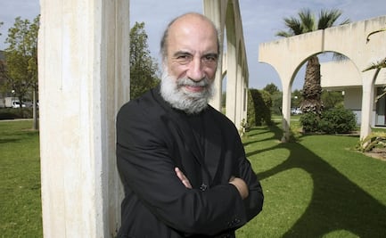 Yo le he entregado todo a la poesía: Raúl Zurita