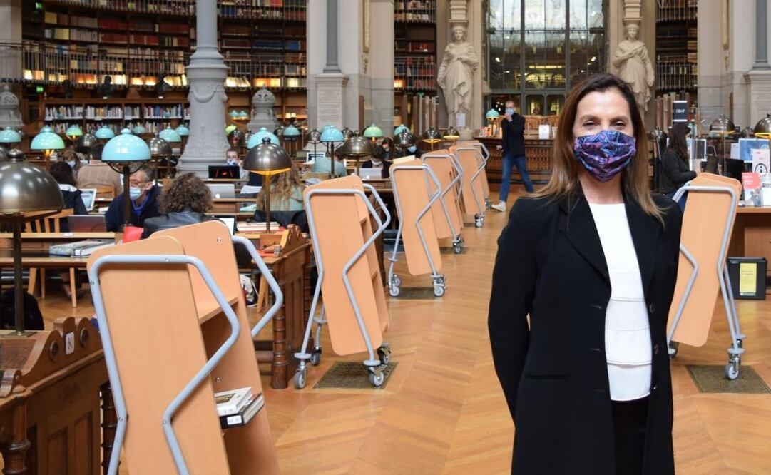 Beatriz Gutiérrez Müller durante su gira por París donde participó en la inauguración de la exposición "Los Olmecas y las Culturas del Golfo de México" / Foto tomada de Twitter @lopezobrador_