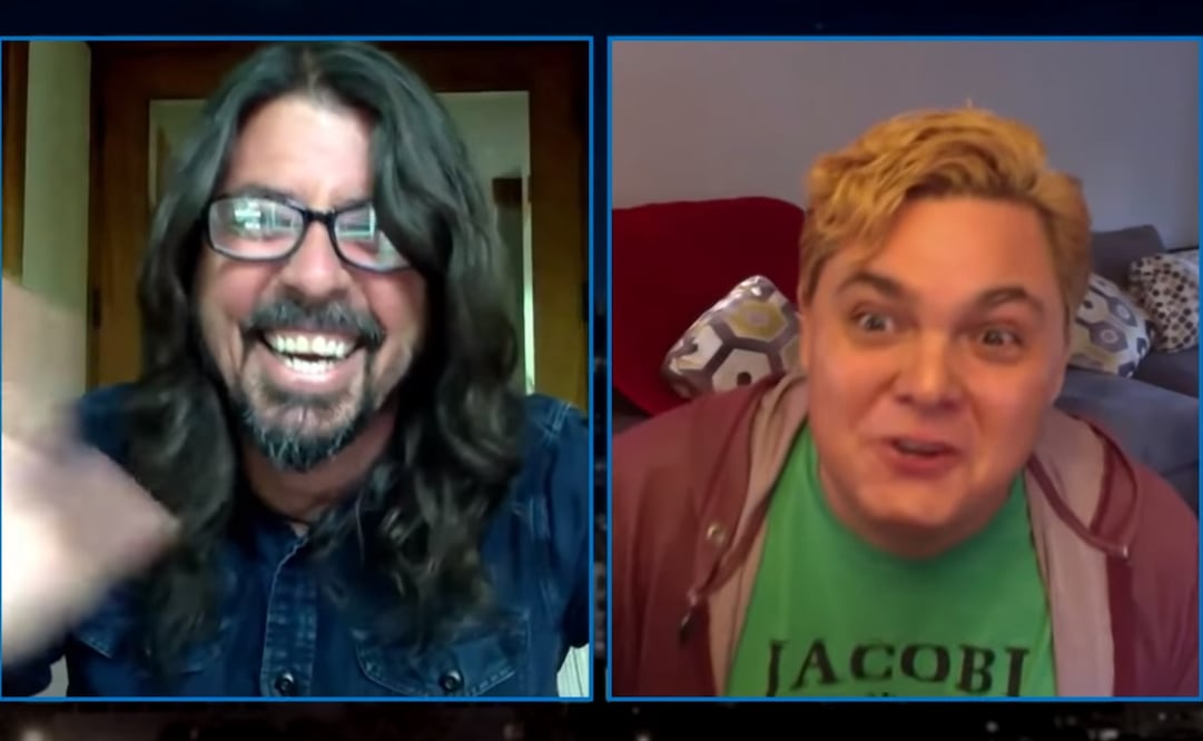 Dave Grohl y TJ Riley. Foto: captura