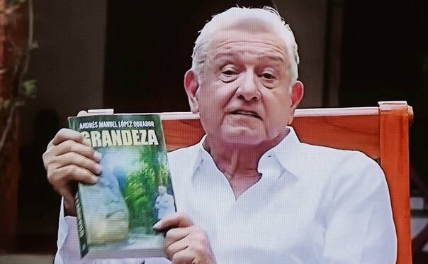 El expresidente Andrés Manuel López Obrador manifestó su apoyo a la presidenta Claudia Sheinbaum por medio de una carta. Foto: Especial
