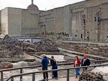 Tropieza México en turismo; inversión pública no repunta