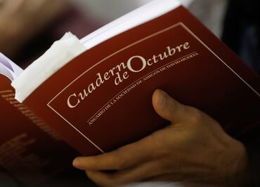Presentan "Cuaderno de Octubre", el anuario que mantiene encendida la flama de la amistad de David Huerta