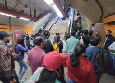 Retrasos en línea 7 del Metro CDMX; usuarios reportan detenciones prolongadas en túneles y estaciones