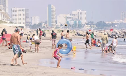 Tras confinamiento, reinician actividades turísticas en Mazatlán