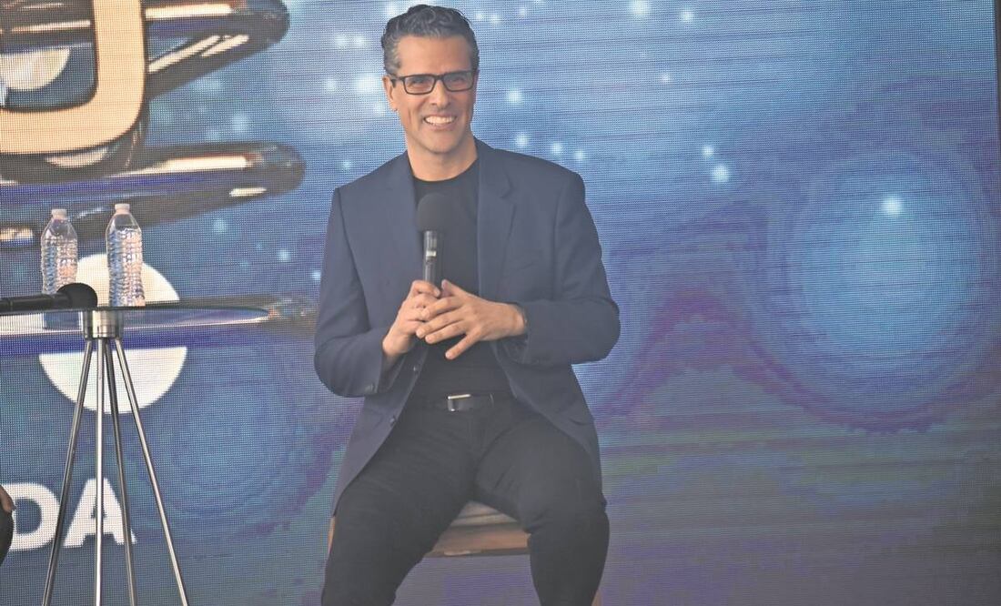 El conductor estrenará el programa Escape perfecto el próximo 10 de abril por Azteca Uno.