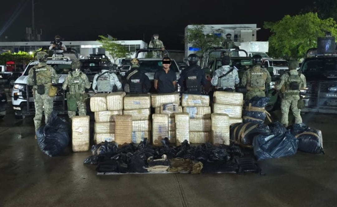 Aseguran camioneta con cargamento de más de 608 kilos de marihuana en Tabasco (21/10/2025). Foto: Especial