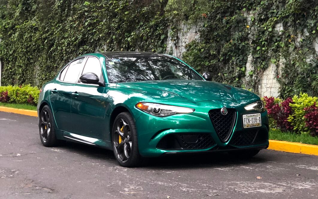 A prueba: Alfa Romeo Giulia Quadrifoglio Verde 2022, deportividad familiar