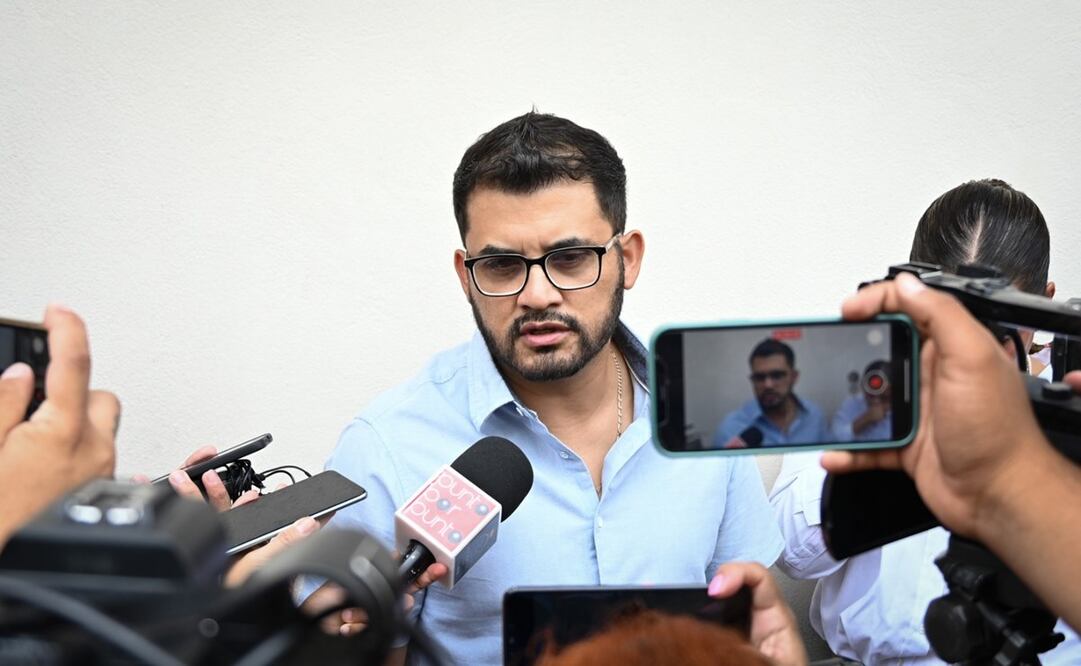 Director de adjudicación de contratos negó contar con esa cuenta millonaria en el extranjero y aseguró que en el cargo que desempeña “no pasa dinero”. Foto: especial