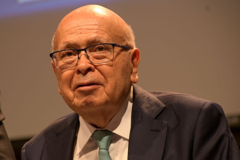 Gerardo Estrada en el MUAC, durante el homenaje que le rindió la UNAM tras cumplir 80 años y celebrar más de cinco décadas de trayectoria en la gestión cultural. Crédito:  Santiago Cadena / El Universal