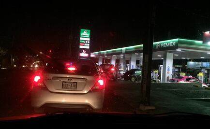 Madrugan para comprar gasolina en cuarto día de desabasto