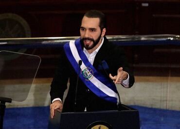 Bukele prohíbe ideologías de género en escuelas públicas de El Salvador; son "contrarias a la naturaleza", dice