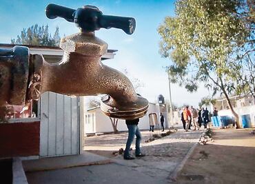 Neza y Toluca despliegan acciones para enfrentar el desabasto de agua