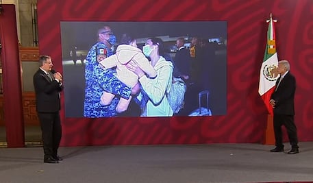 Analizan enviar otro avión de la Fuerza Aérea para traer a mexicanos desde la zona de conflicto de Rusia y Ucrania