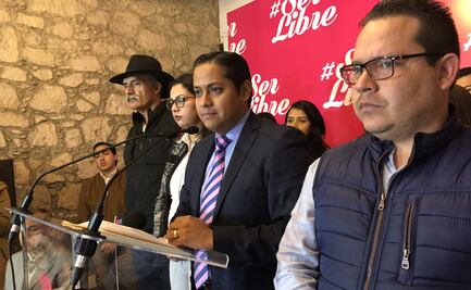 Acompañado de Mireles, diputado de MC renuncia a su partido en Michoacán