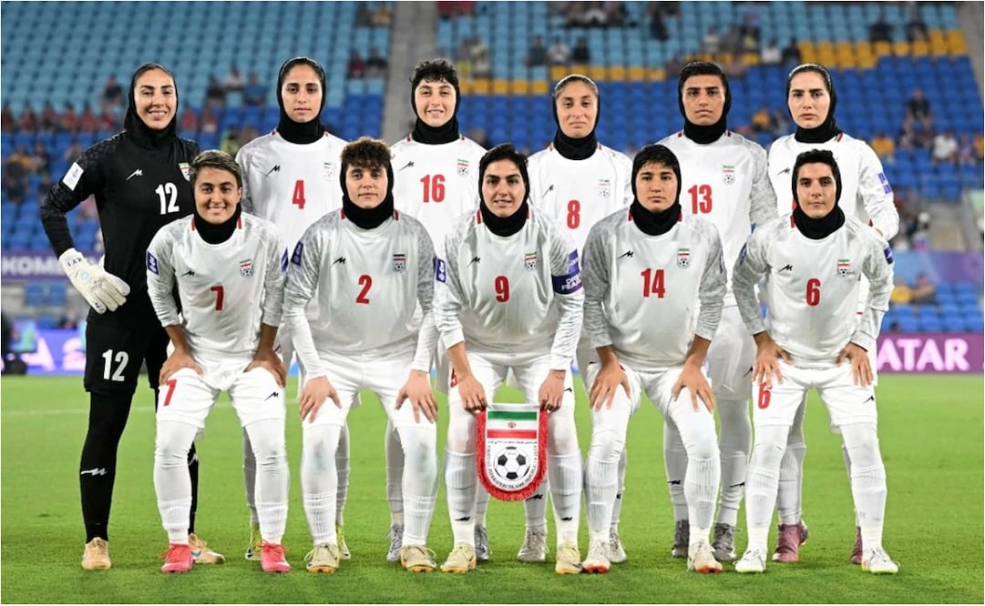 FOTO: Jugadoras de la selección de Irán escaparon de su hotel - ESPECIAL