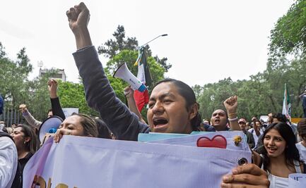 Alumnos: AMLO quiere vengarse