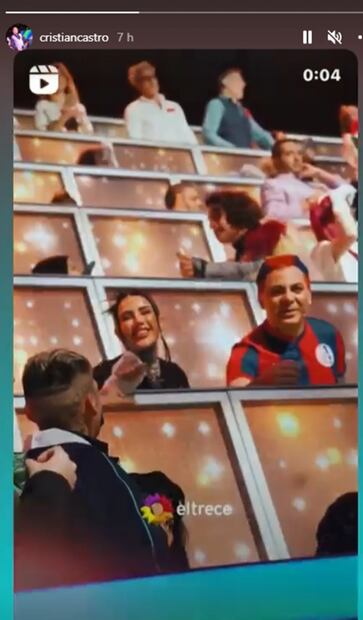 Cristian Castro estrena look inspirado en un ¿equipo de futbol?