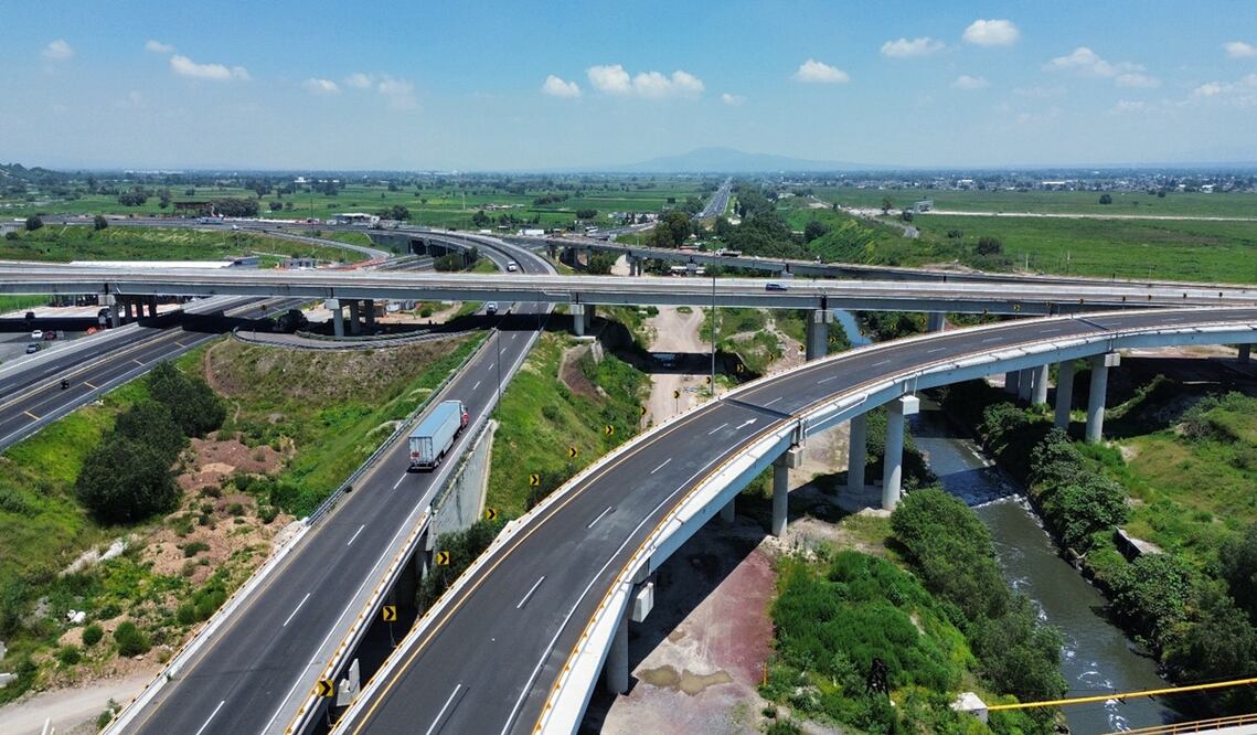El distribuidor vial es una opción rápida para llegar al Aeropuerto Internacional Felipe Ángeles. Foto: Arturo Contreras/EL UNIVERSAL