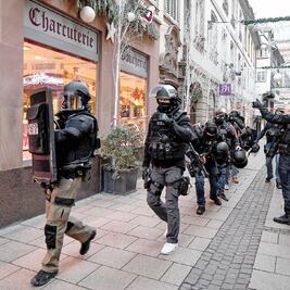 Francia busca a atacante de Estrasburgo