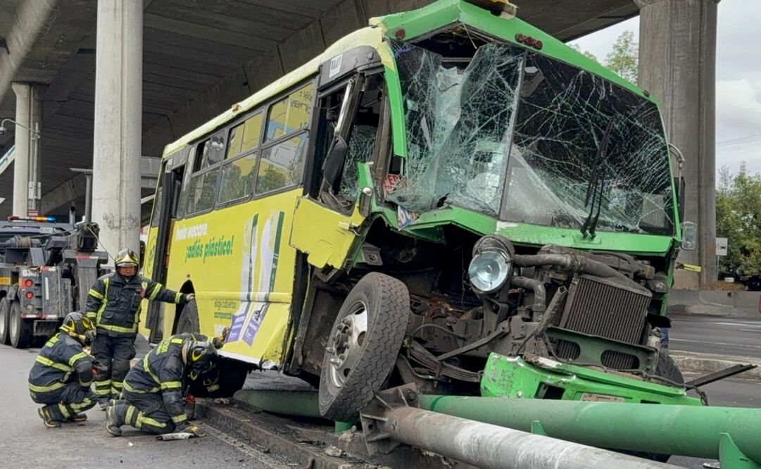 Accidente de autobús en la alcaldía La Magdalena Contreras / Foto: Especial