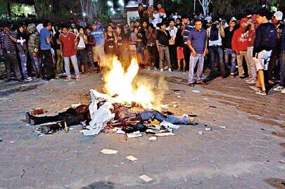 Linchan a dos hombres; los acusan de ser plagiarios