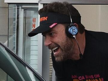 Ben Affleck, retirado de la actuación, consigue trabajo en Dunkin