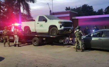 FGR asegura camioneta clonada de CFE en finca en Comanitos, Culiacán; aseguran el inmueble
