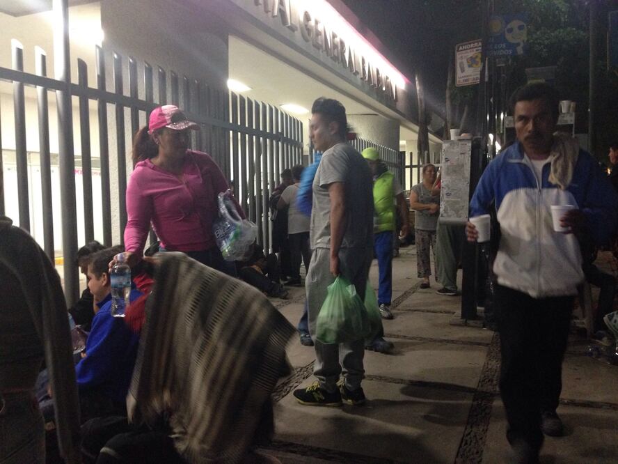 Crónica. Pasar la noche en el hospital, en espera de noticias de sus familiares