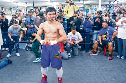 Pacquiao, cuarentón, se mide a Broner