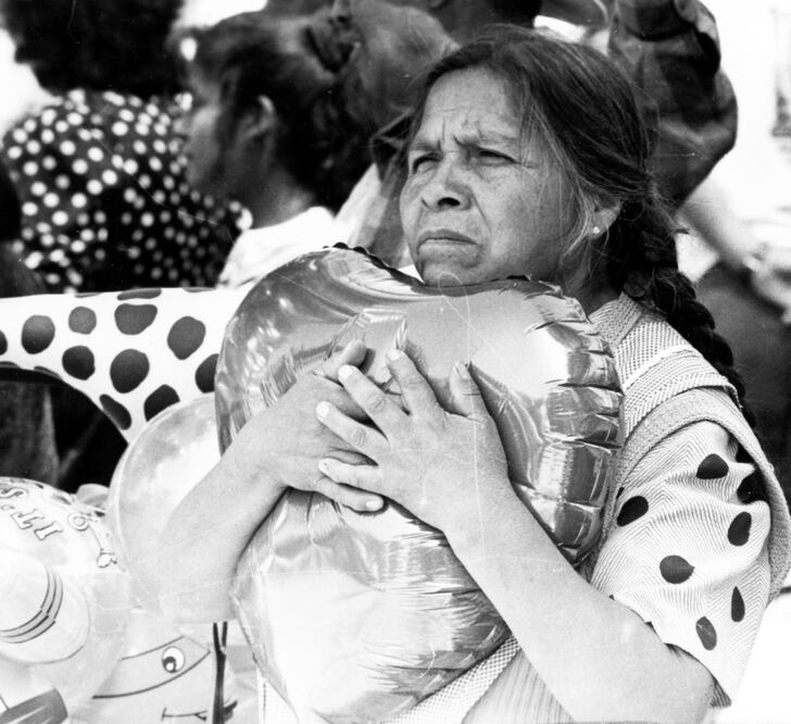 Tres nalgadas a San Antonio para encontrar pareja