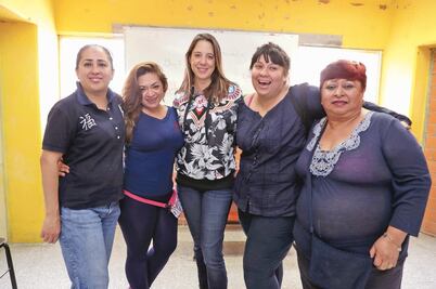 Standuperas tras las rejas: la cárcel no les quita la risa